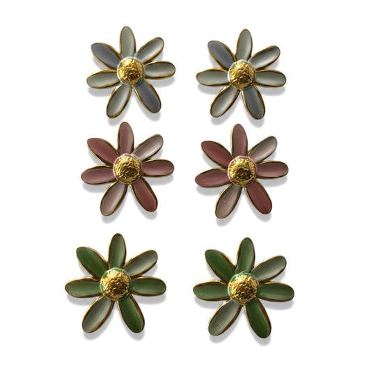Wildflower Daisy Studs